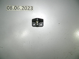 КРЕПЛЕНИЕ ОГРАНИЧИТЕЛЯ ДВЕРИ ПЕРЕДНЕЕ (R-L) MERCEDES-BENZ S350-S550 W221 2005-2013
