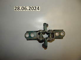 ПЕТЛИ ДВЕРИ ПЕРЕДНИЕ ПРАВЫЕ (ПАРА) TOYOTA RAV 4 XA20 2000-2005